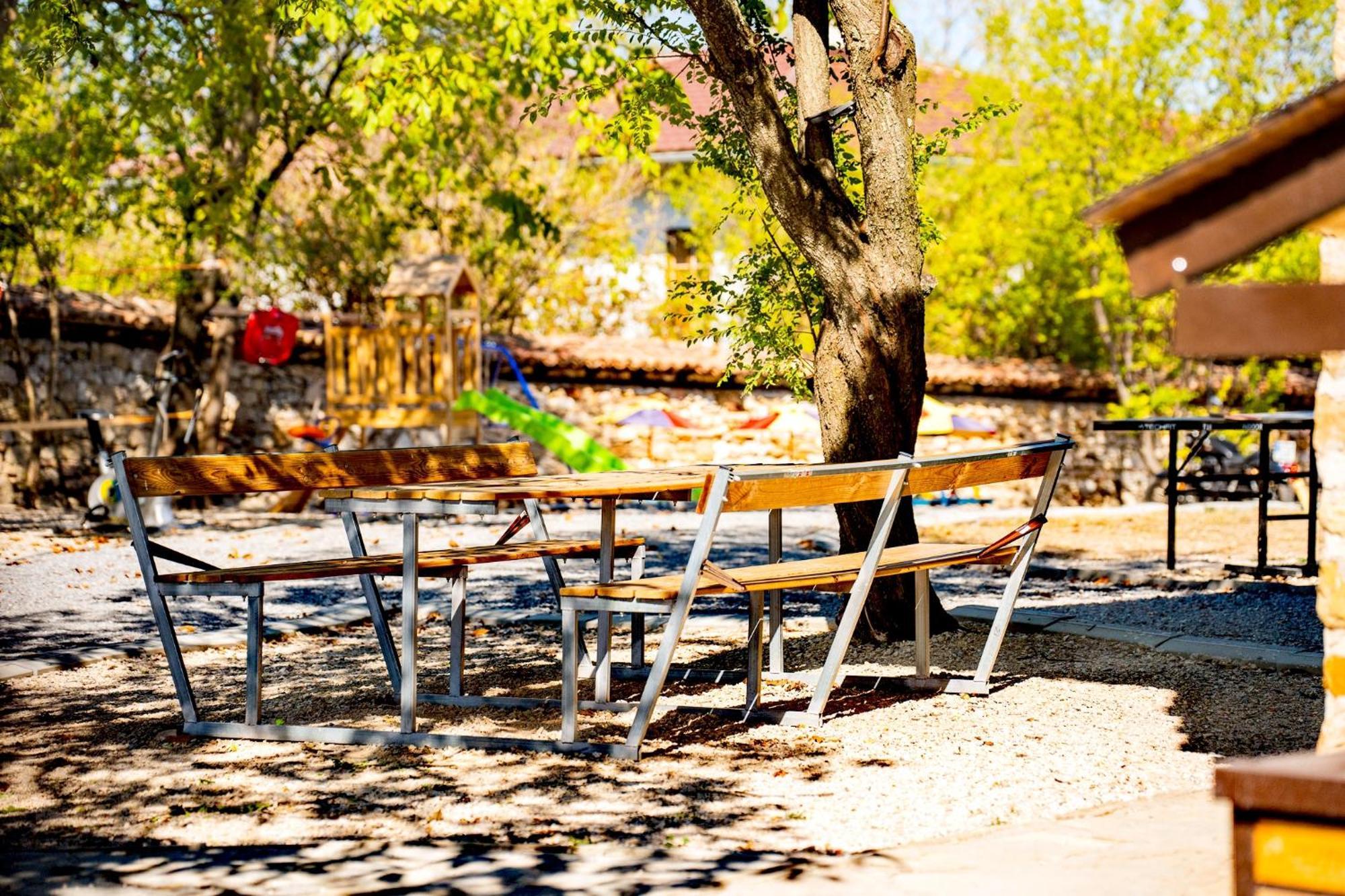Complex Arbanashki Style-Panoramic View With Summer And Winter Terrace, Jacuzzi, Sauna, Children'S And Adult Area With Cinema Summer Arbanasi Bagian luar foto